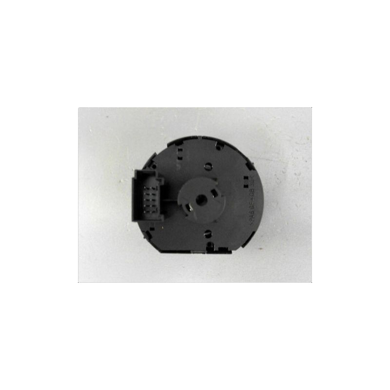 COMMANDE ECLAIRAGE VOLKSWAGEN PASSAT 05-10
