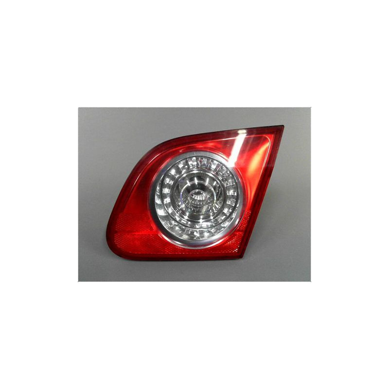 FEU ARRIERE INTERIEUR DROIT VOLKSWAGEN PASSAT 05-10