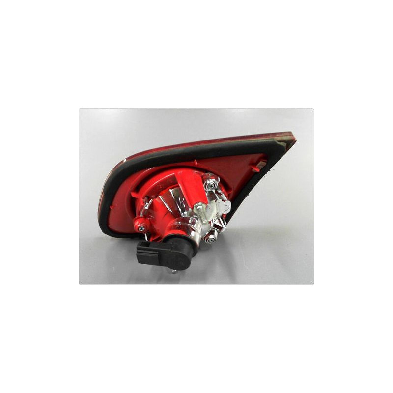 FEU ARRIERE INTERIEUR GAUCHE VOLKSWAGEN PASSAT 05-10