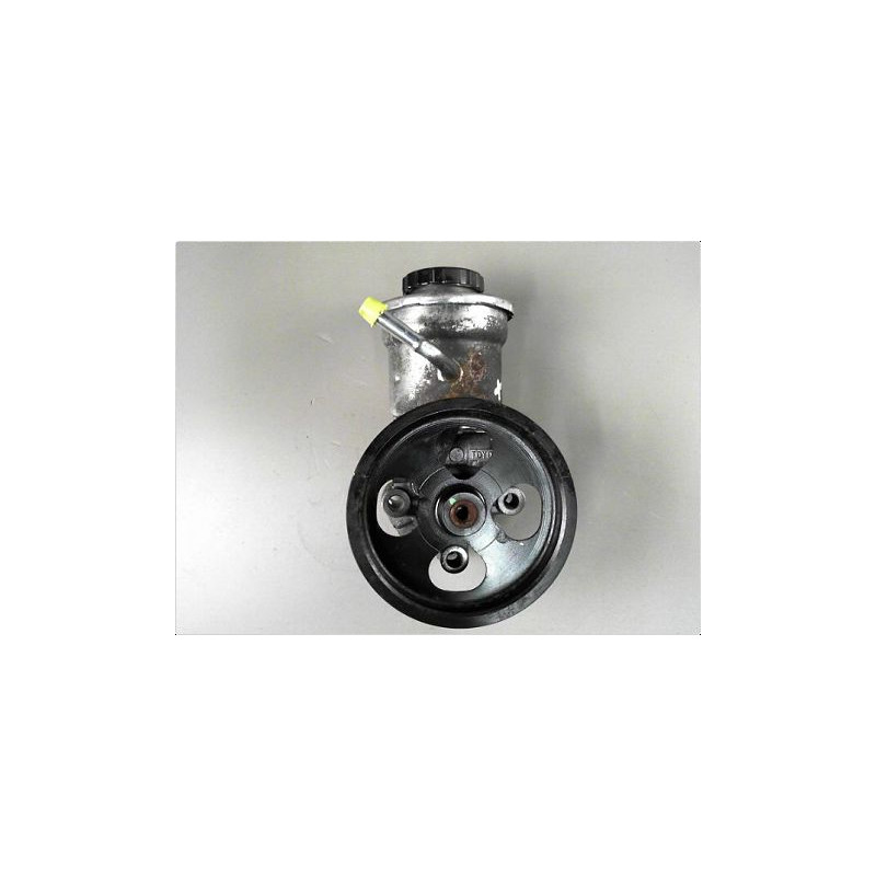 POMPE DIRECTION ASSISTEE TOYOTA COROLLA VERSO 2004-2007