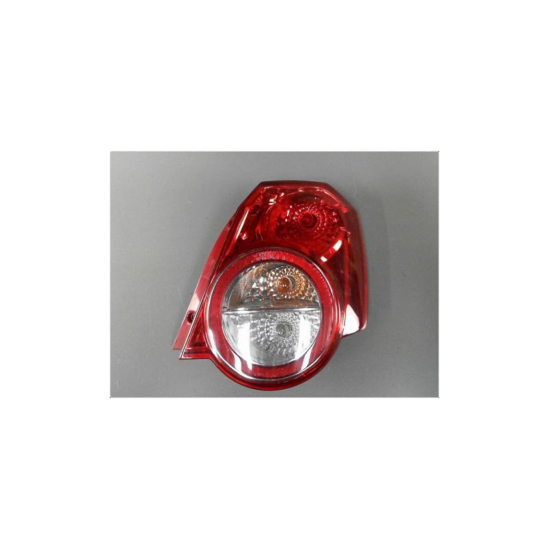 FEU ARRIERE DROIT CHEVROLET AVEO 08-11