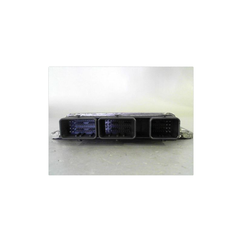 CALCULATEUR MOTEUR RENAULT SCENIC II PH1 02-06