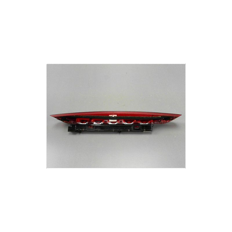 FEUX STOP SUPPLEMENTAIRE FORD FOCUS II 08-10