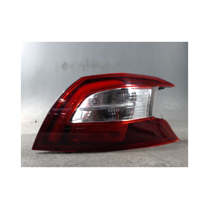 FEU ARRIERE DROIT PEUGEOT 308 2011-