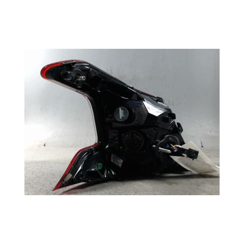 FEU ARRIERE DROIT PEUGEOT 308 2011-