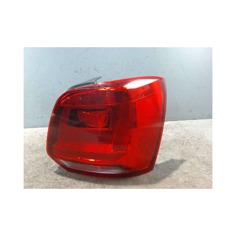 FEU ARRIERE DROIT VOLKSWAGEN POLO 2009-