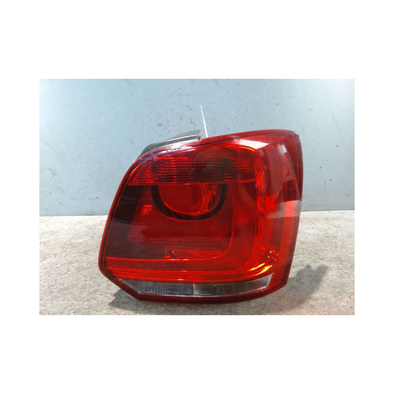 FEU ARRIERE DROIT VOLKSWAGEN POLO 2009-