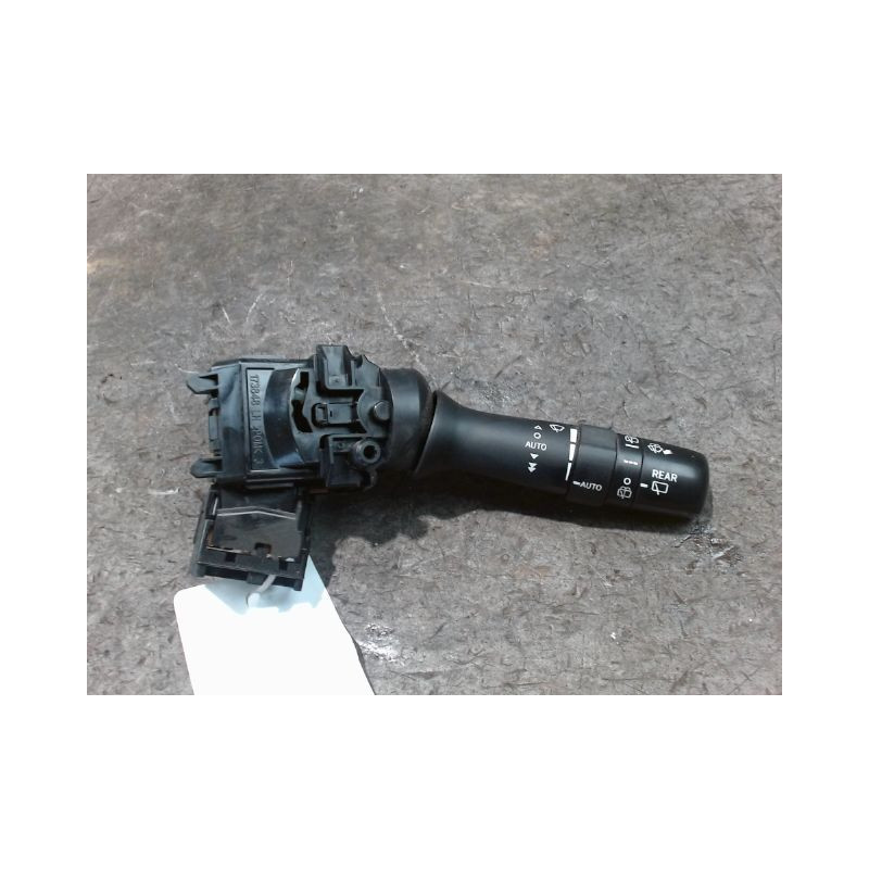 COMMANDE ESSUIE GLACE TOYOTA RAV4 2006