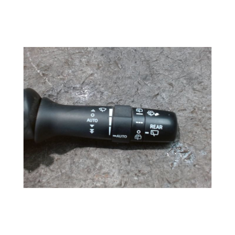 COMMANDE ESSUIE GLACE TOYOTA RAV4 2006