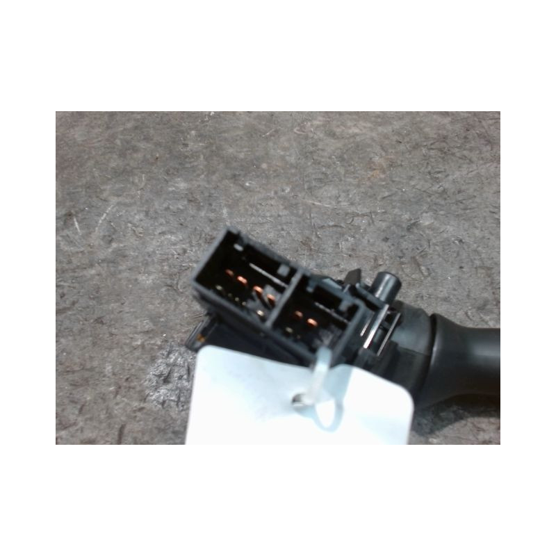 COMMANDE ESSUIE GLACE TOYOTA RAV4 2006
