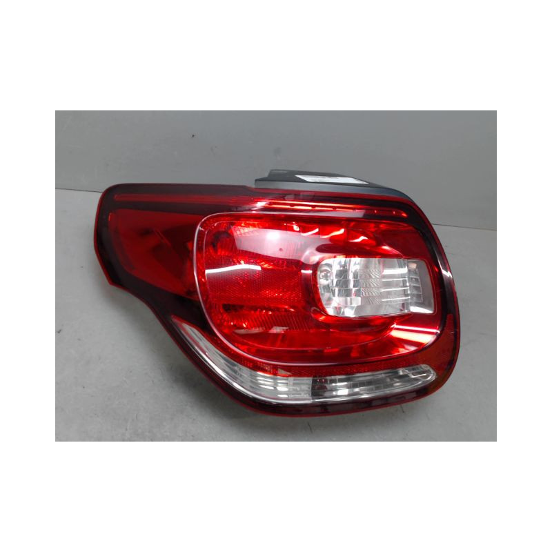FEU ARRIERE GAUCHE  CITROEN DS3