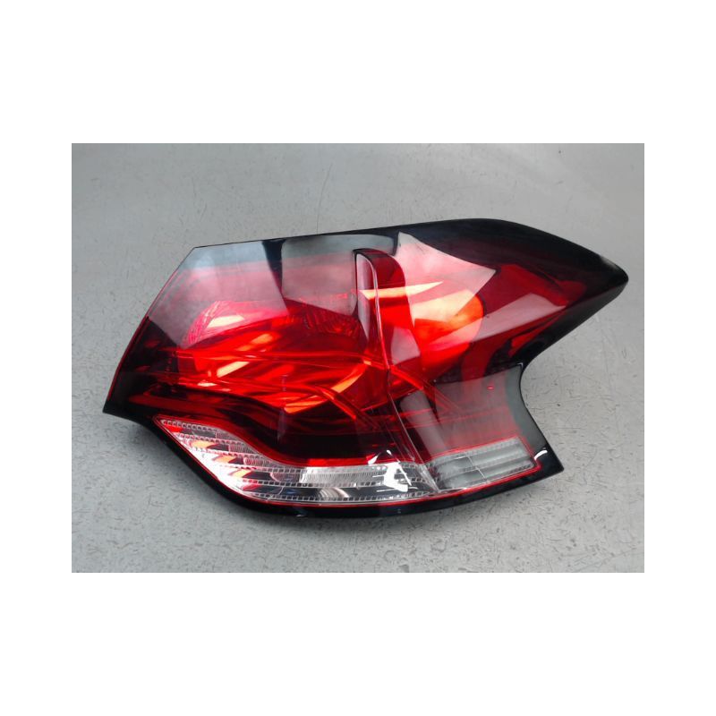 FEU ARRIERE DROIT CITROEN DS4