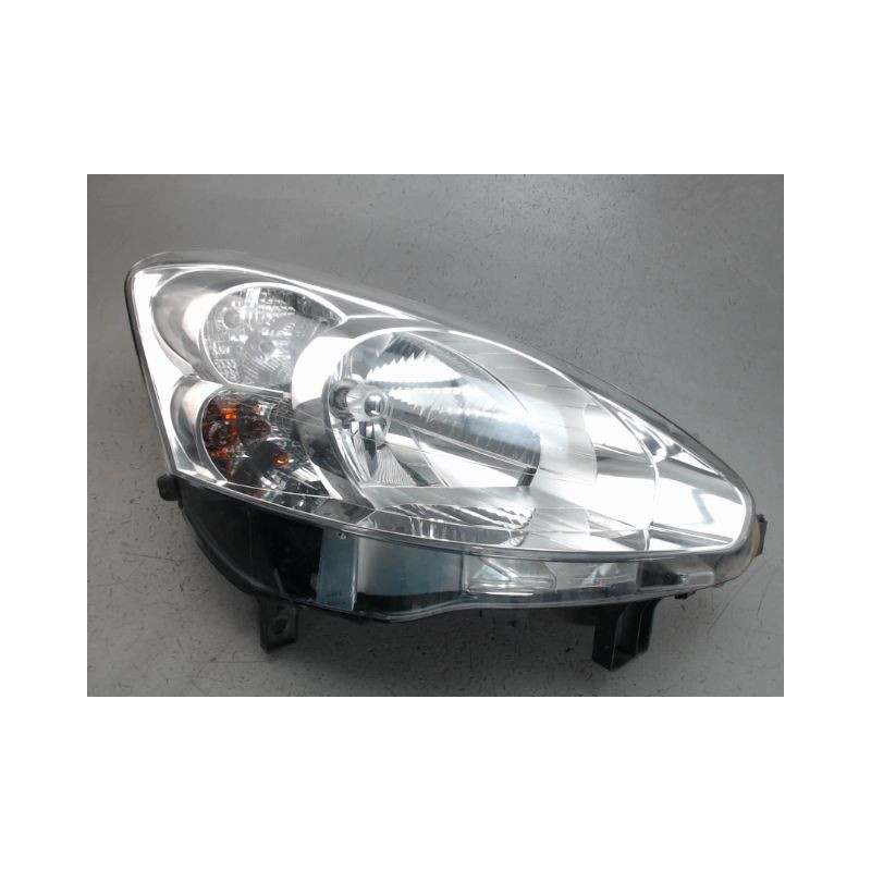 PHARE DROIT PEUGEOT PARTNER