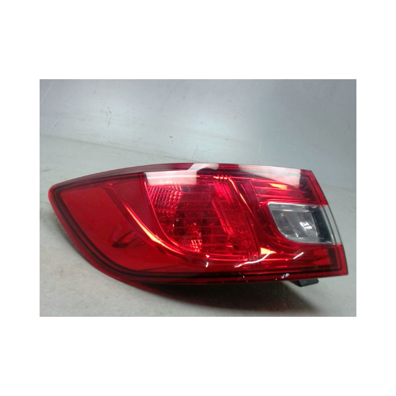 FEU ARRIERE GAUCHE  RENAULT CLIO