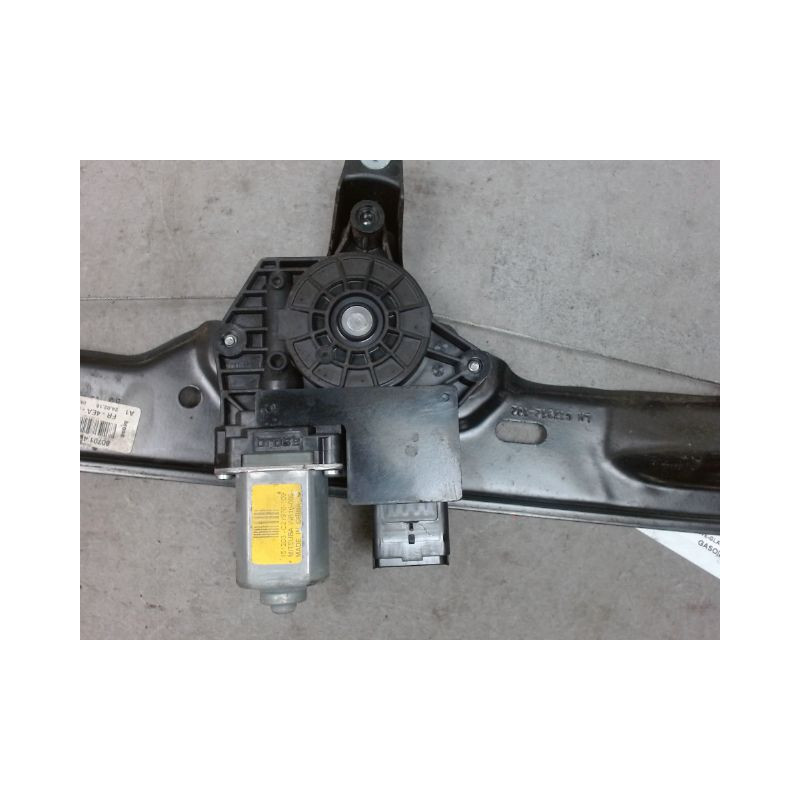 MECANISME+MOTEUR LEVE-GLACE AVANT GAUCHE NISSAN QASHQAI