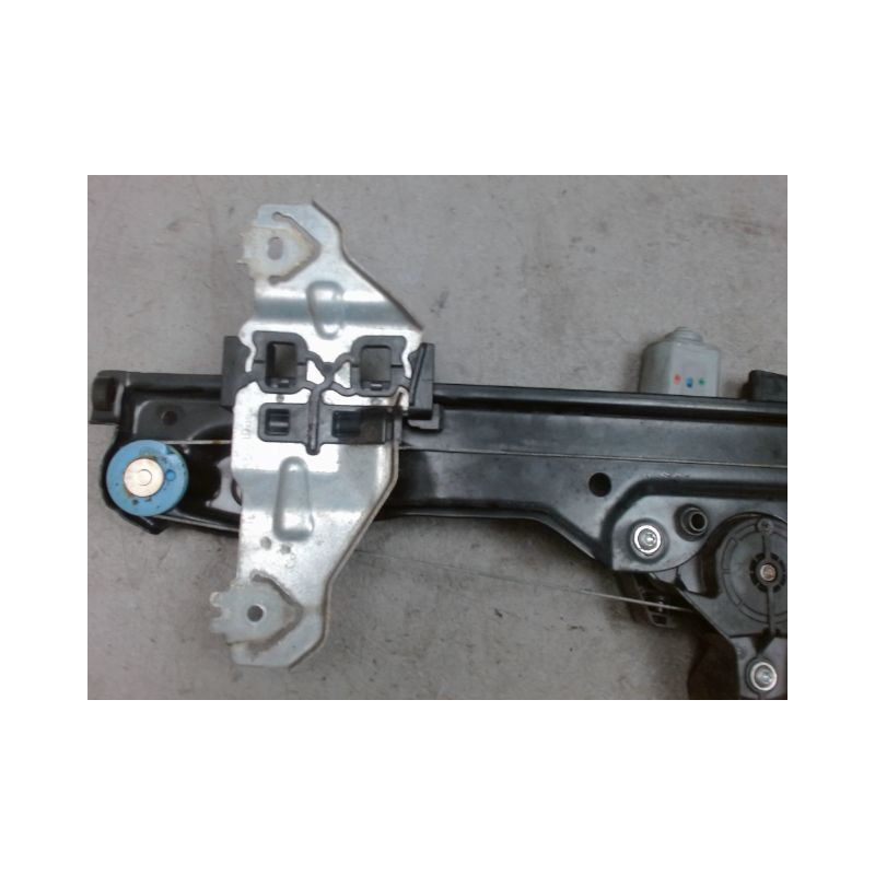 MECANISME+MOTEUR LEVE-GLACE AVANT GAUCHE NISSAN QASHQAI