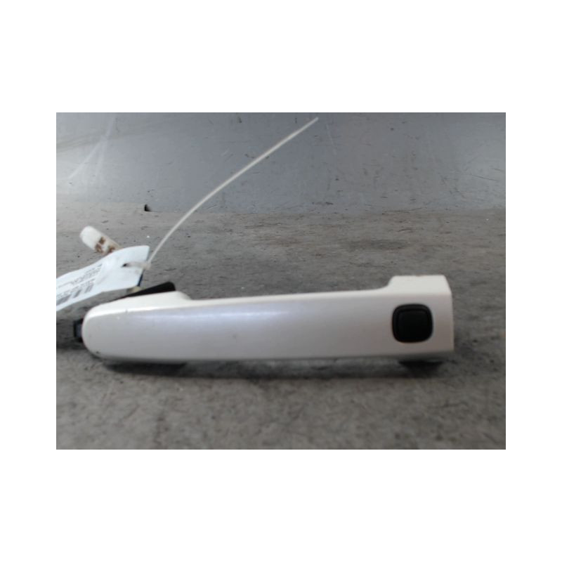 POIGNEE EXTERIEURE PORTE BATTANTE TOYOTA RAV4 2006