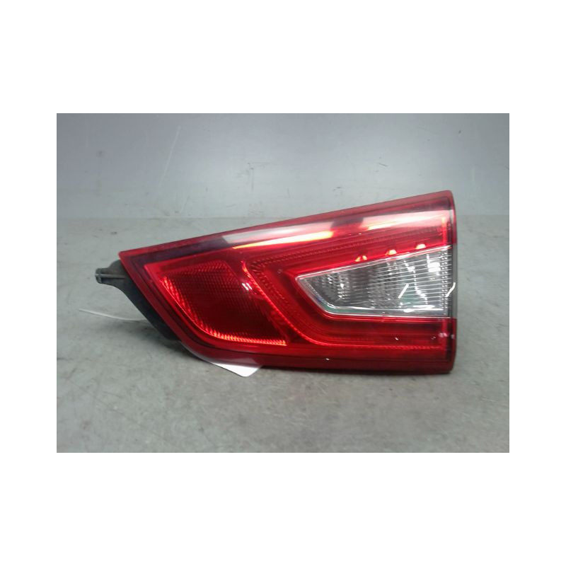 FEU ARRIERE INTERIEUR DROIT NISSAN QASHQAI