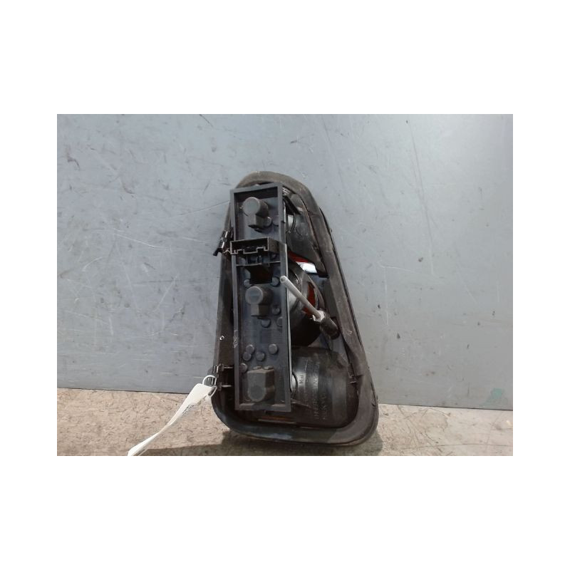 FEU ARRIERE DROIT MINI MINI 2001-2004