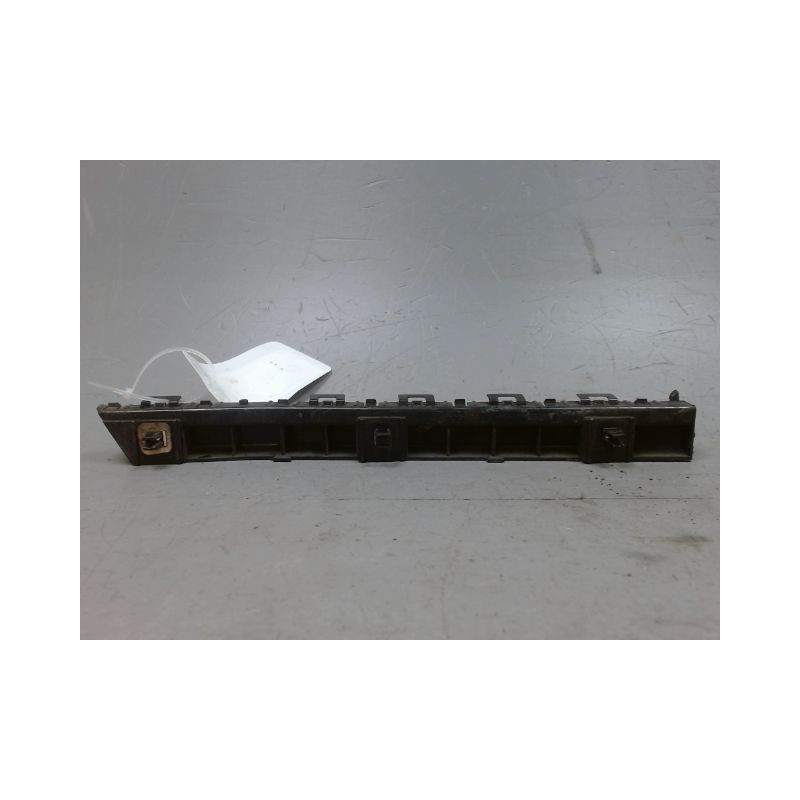 SUPPORT PARE-CHOC ARD NISSAN QASHQAI