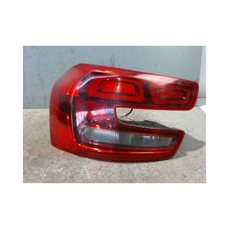 FEU ARRIERE GAUCHE  CITROEN C4 PICASSO 007-