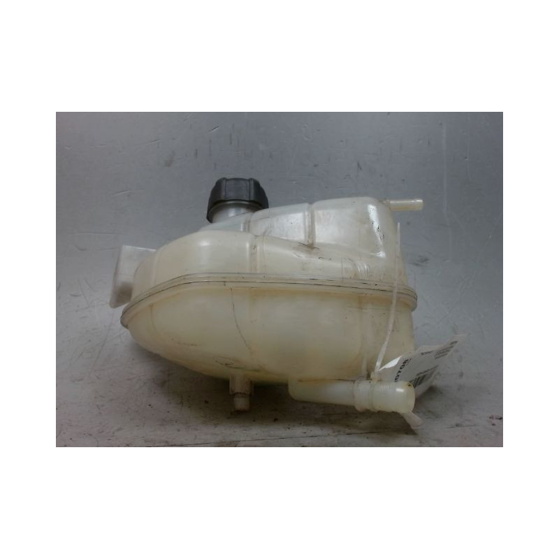 VASE EXPANSION NISSAN QASHQAI