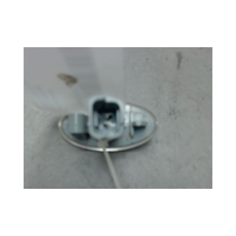 REPETITEUR AILE GAUCHE PEUGEOT 108