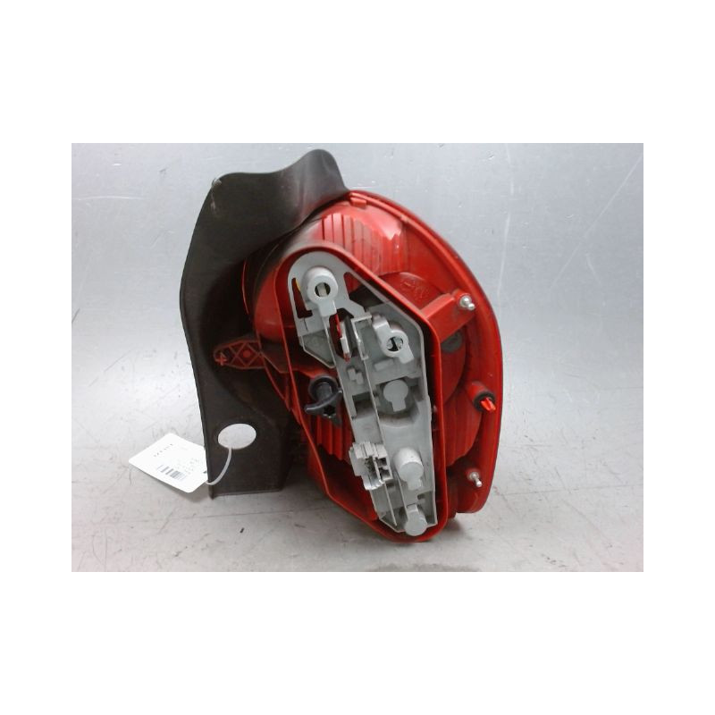 FEU ARRIERE GAUCHE  RENAULT MODUS 2004-2007