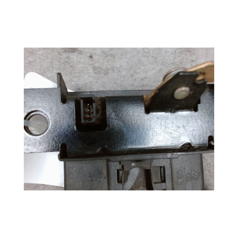 SERRURE HAYON  VOLKSWAGEN CADDY COMBI 2004-