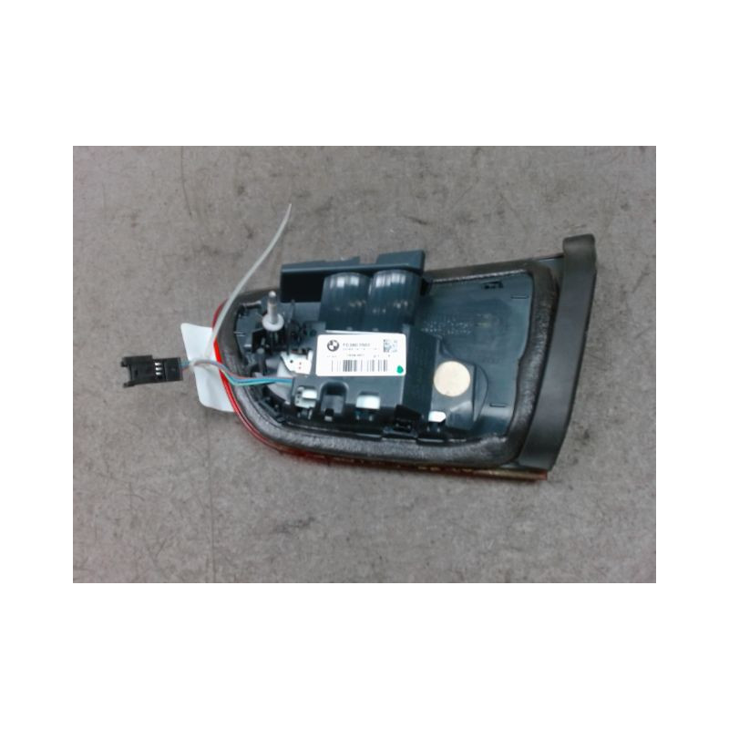 FEU ARRIERE INTERIEUR GAUCHE B.M.W. SERIE 1