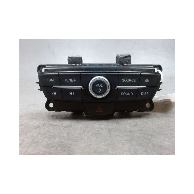 COMMANDE AUTORADIO FORD KUGA