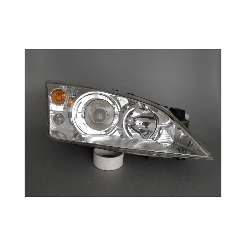 PHARE DROIT FORD MONDEO 2000-2007