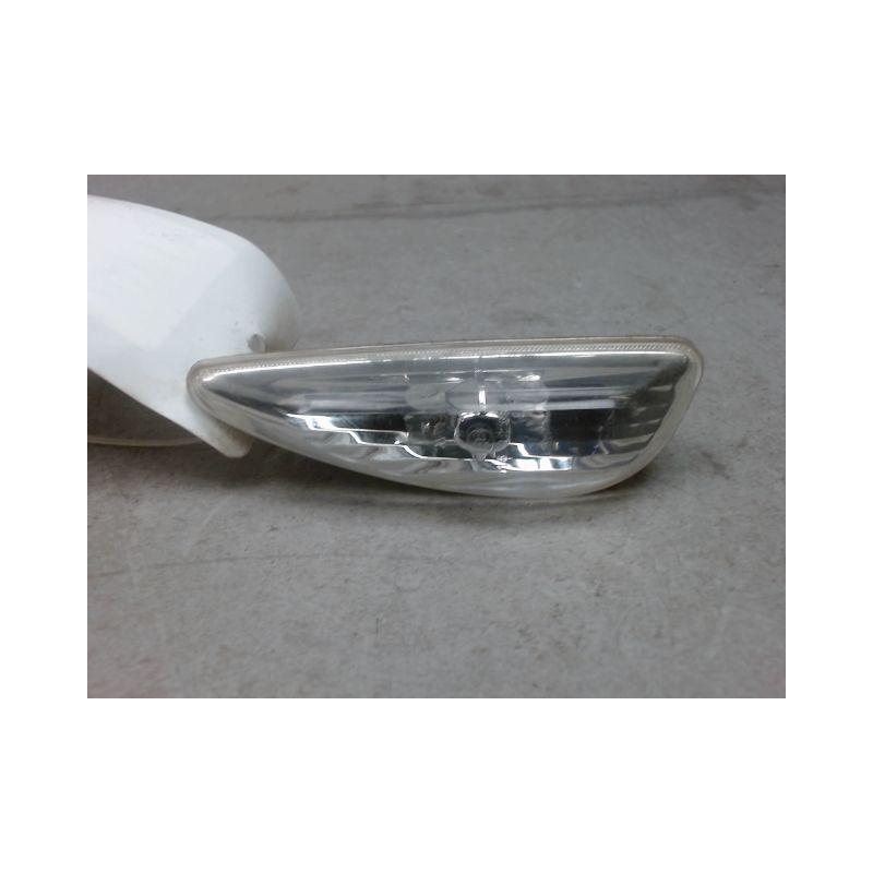 REPETITEUR AILE GAUCHE HYUNDAI I 20 2009-