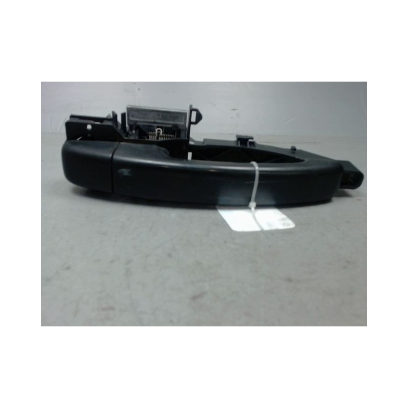POIGNEE EXTERIEURE PORTE COULISSANTE DROIT RENAULT TRAFIC