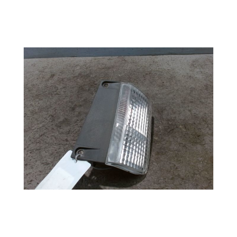 FEU BROUILLARD ARRIERE GAUCHE RENAULT TRAFIC
