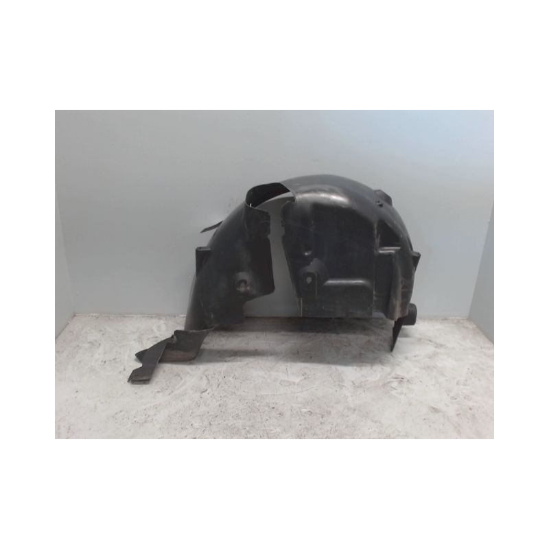PARE-BOUE ARRIERE GAUCHE RENAULT CLIO III 2010-