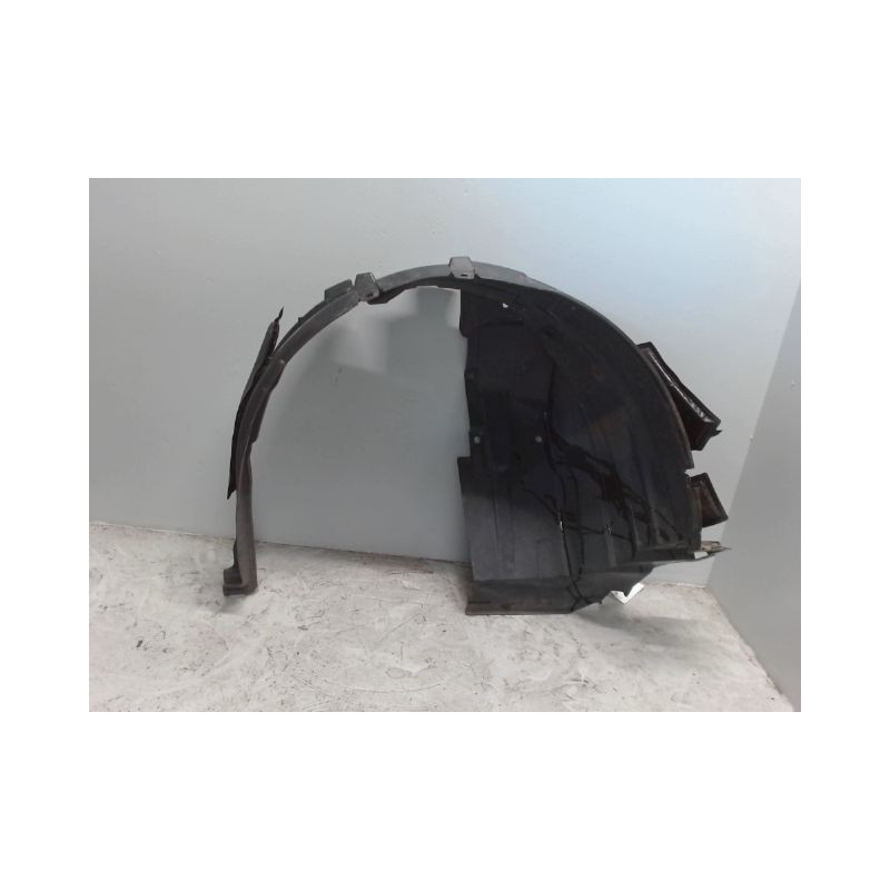 PARE-BOUE AVANT DROIT NISSAN NOTE