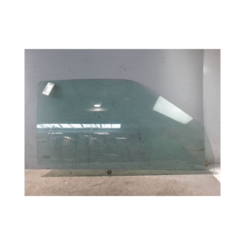 GLACE PORTE AVD CITROEN SAXO 99-