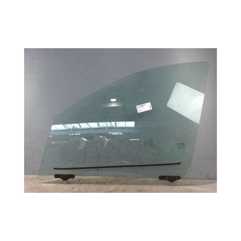 GLACE FIXE PORTE AVG RENAULT SCENIC III 2009-