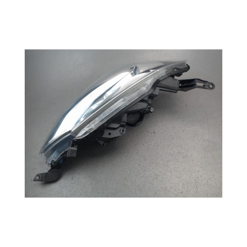 PHARE DROIT NISSAN PULSAR