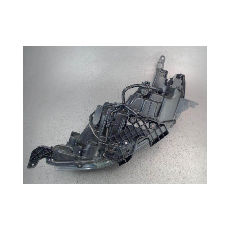 PHARE DROIT NISSAN PULSAR