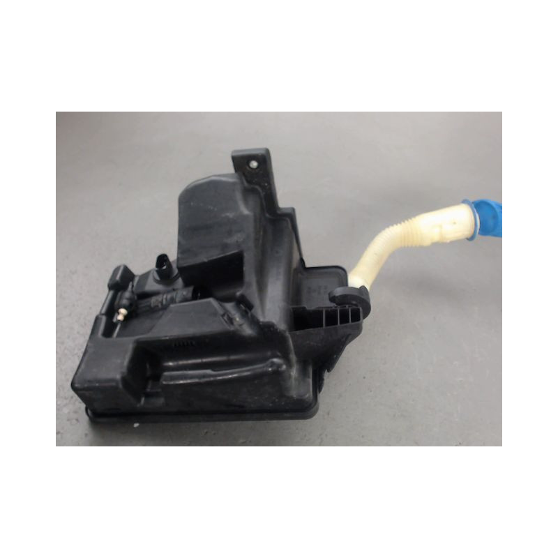RESERVOIR LAVE-GLACE AVANT AUDI A1