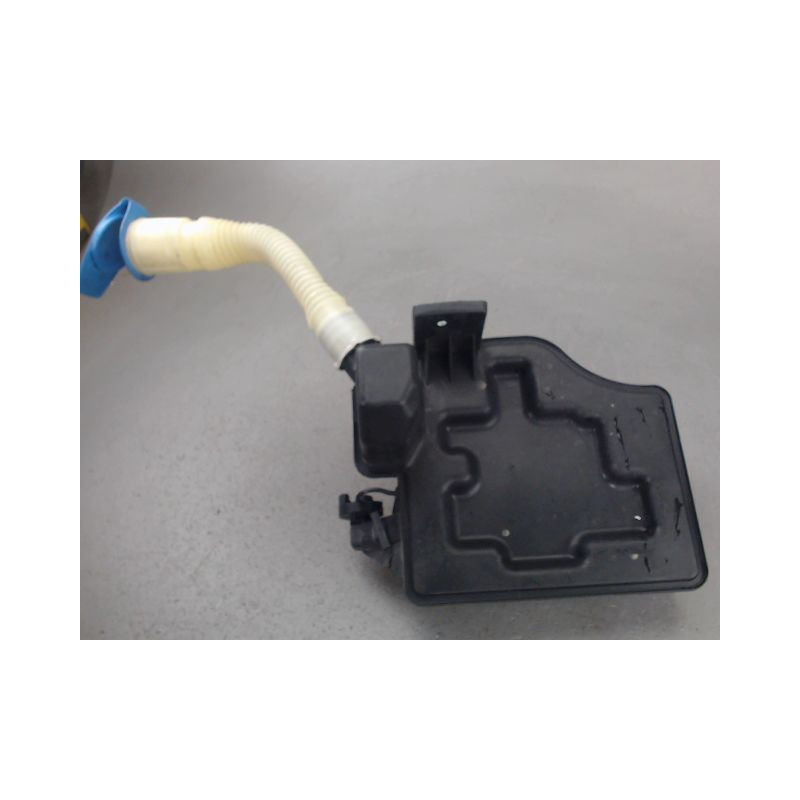 RESERVOIR LAVE-GLACE AVANT AUDI A1