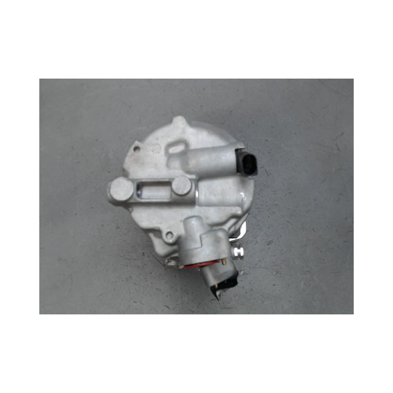 COMPRESSEUR AIR CONDITIONNE VOLKSWAGEN POLO