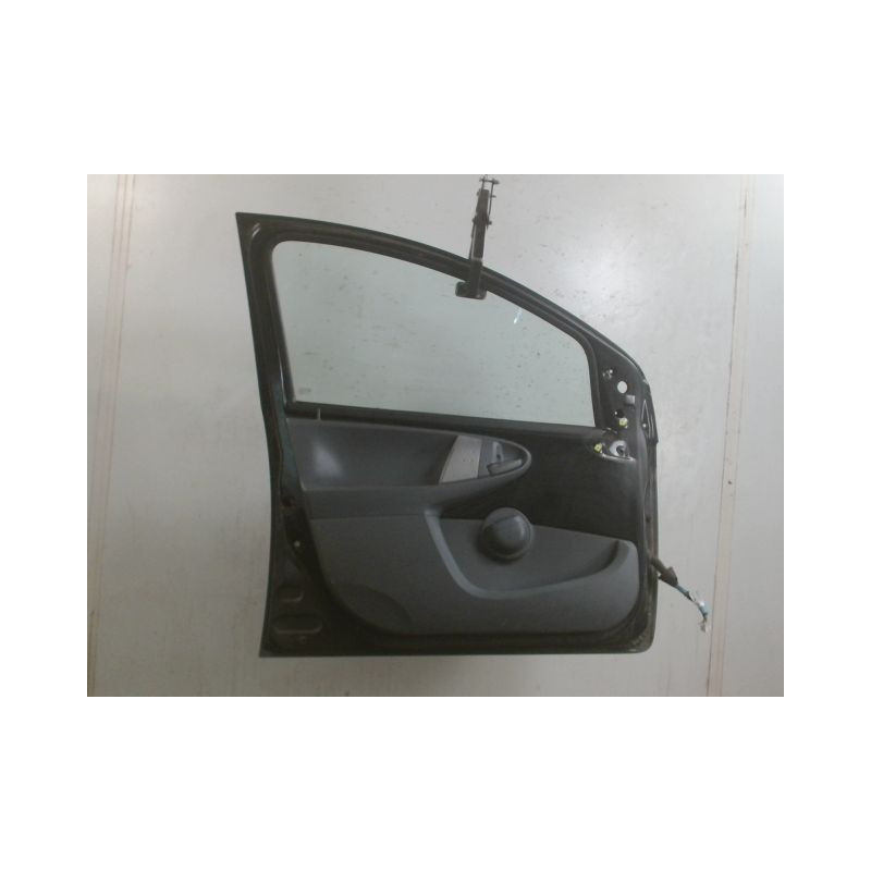PORTE AVANT GAUCHE TOYOTA AYGO