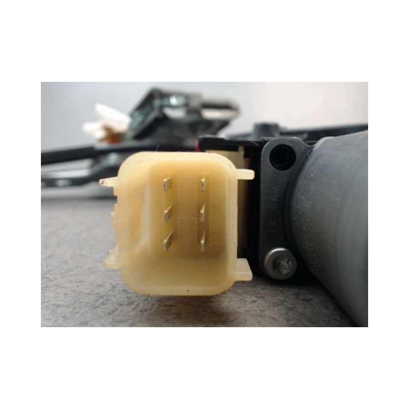 MECANISME LEVE-GLACE AVANT GAUCHE FORD FIESTA