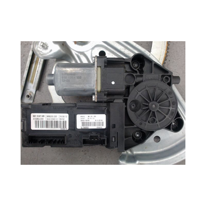 MECANISME LEVE-GLACE AVANT GAUCHE RENAULT MEGANE