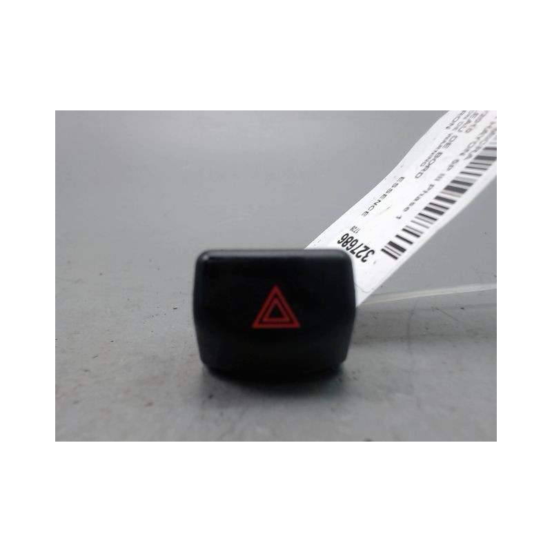 BOUTON DE WARNING NISSAN MICRA III Phase 1 2003-2005