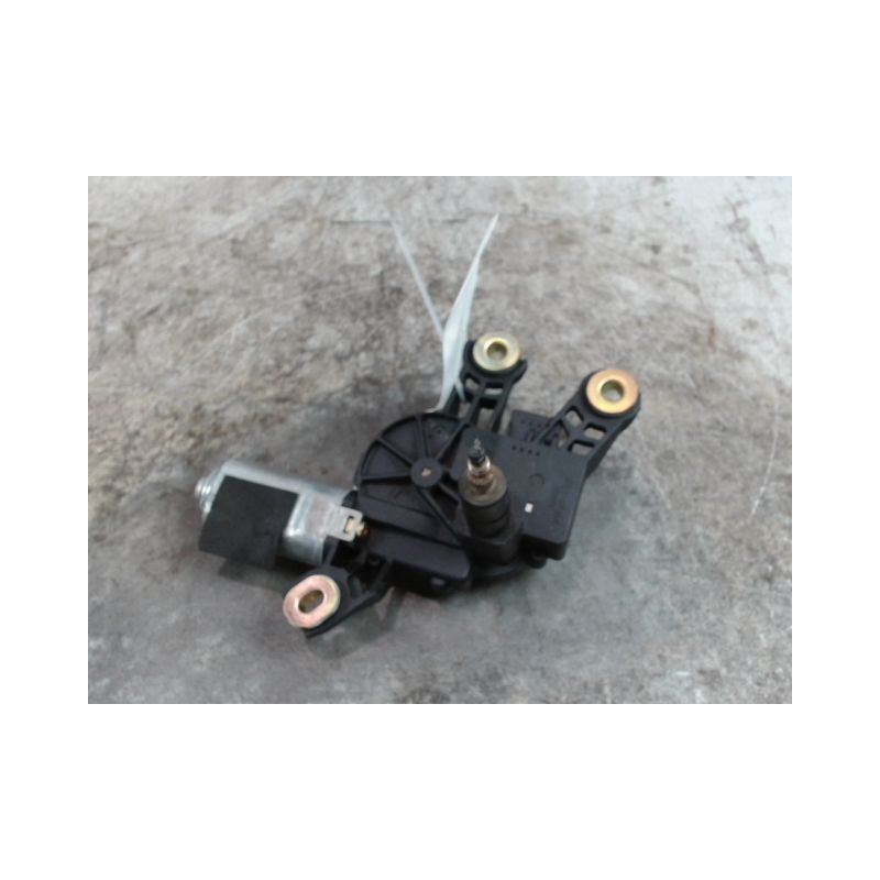 MOTEUR ESSUIE-GLACE ARRIERE VOLKSWAGEN GOLF V 2003-2009