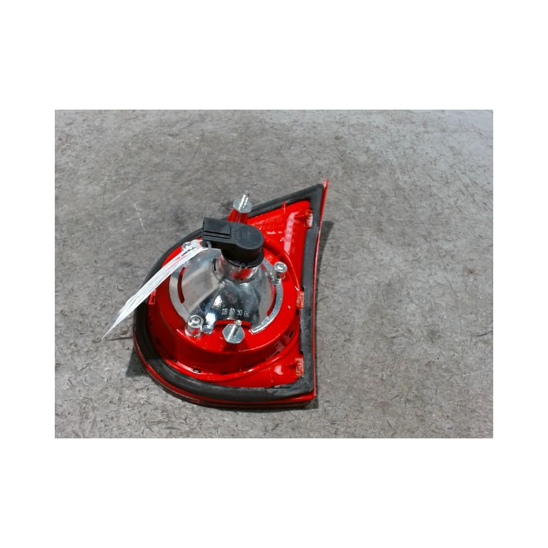 FEU ARRIERE INTERIEUR GAUCHE VOLKSWAGEN GOLF V 2003-2009